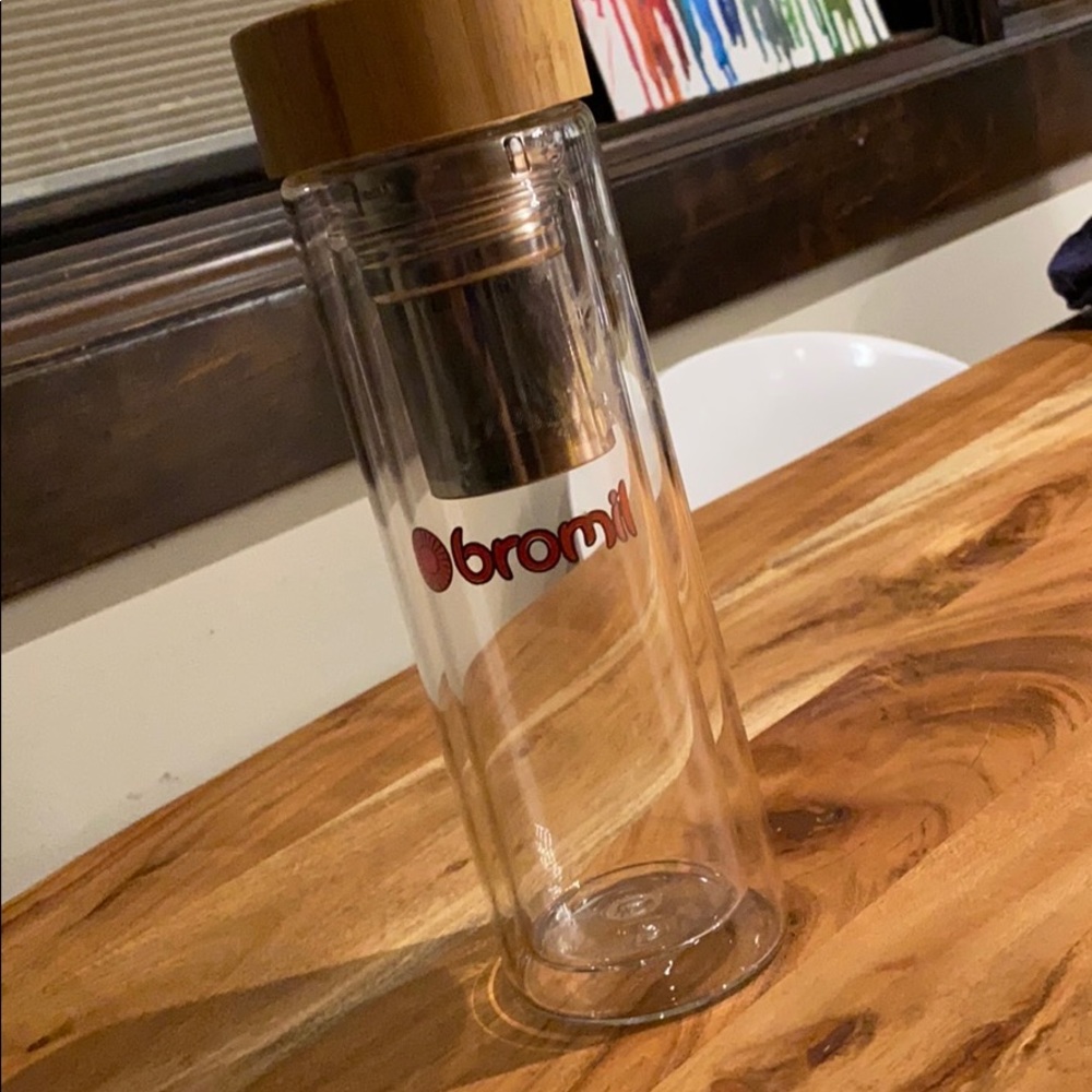 Bromil Tea Double walled tea infuser/water bottle